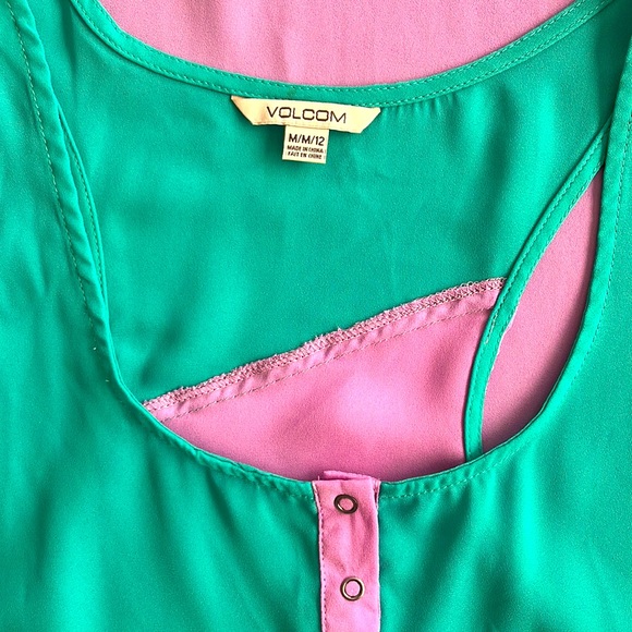 Volcom Women's Not So Classic Tank - Picture 3 of 5